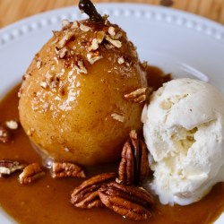 Bourbon & Vanilla Poached Pears with a Caramelized Reduction (GF) (V)