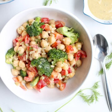 Garden Garbanzo Bean Salad with Creamy Garlic Dressing