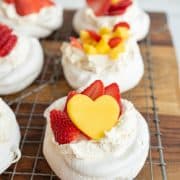 Mini Pavlova