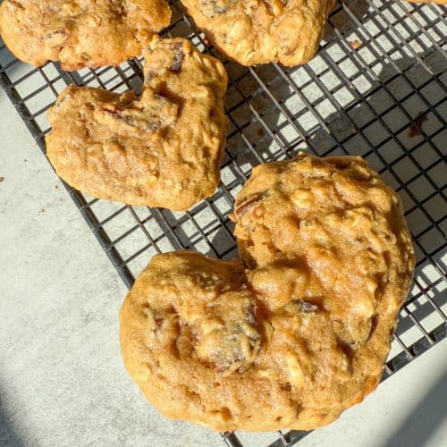 Healthy Walnut and Date Cookies