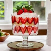 Simple Strawberry Trifle Recipe
