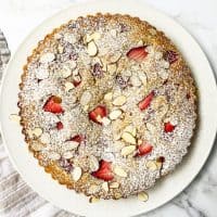 Easy Strawberry Almond Cake