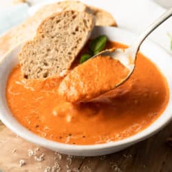 Easy Tomato and Roasted Red Pepper Soup