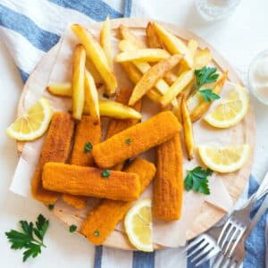 Crispy Air Fried Frozen French Fries and Frozen Fish Sticks With Homemade Dip
Sauce