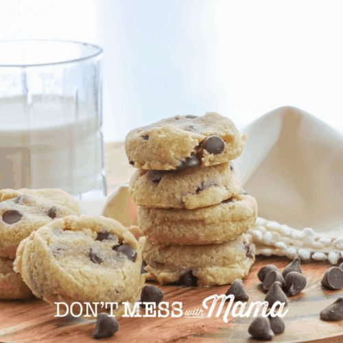 Low-Carb Chocolate Chip Cookies