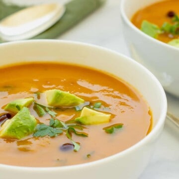 Creamy Sweet Potato Black Bean Soup