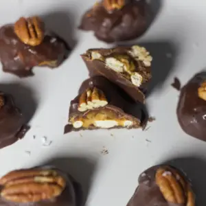 5 Ingredient Chocolate Turtles Recipe