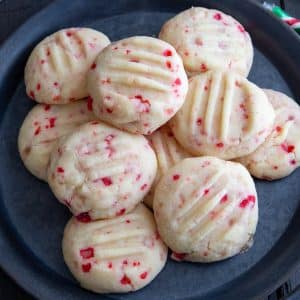 Peppermint Shortbread Cookies