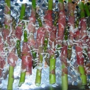 Grilled Asparagus Wrapped with Prosciutto