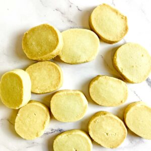 3 Ingredient Brown Sugar Shortbread Cookies