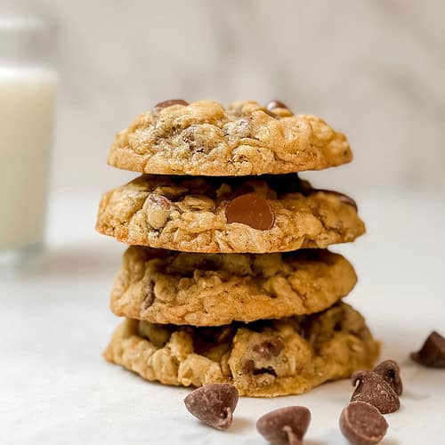 Chewy Oatmeal Chocolate Chip Cookies
