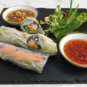 Fresh vegetarian Vietnamese spring rolls