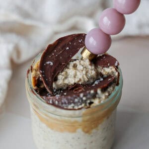 Peanut Butter Cup Overnight Oats