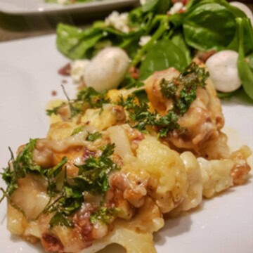 Cheesy Cauliflower Gratin