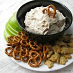Cinnamon Roll Cheesecake Dip