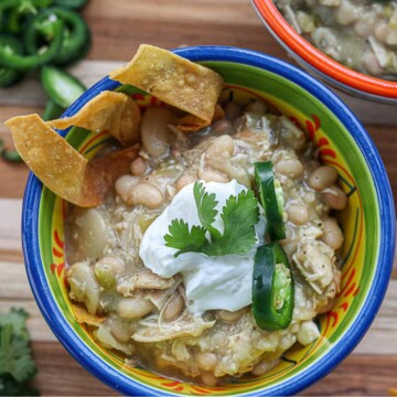 White Bean Chicken Chili: Comforting and Flavorful