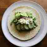 Hummus avocado wraps