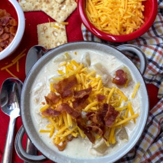 Slow Cooker Creamy Chicken and Potato Soup Recipe