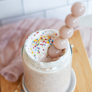 Birthday cake chia overnight oats