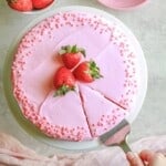 Healthy Strawberry Cake (made with oats)