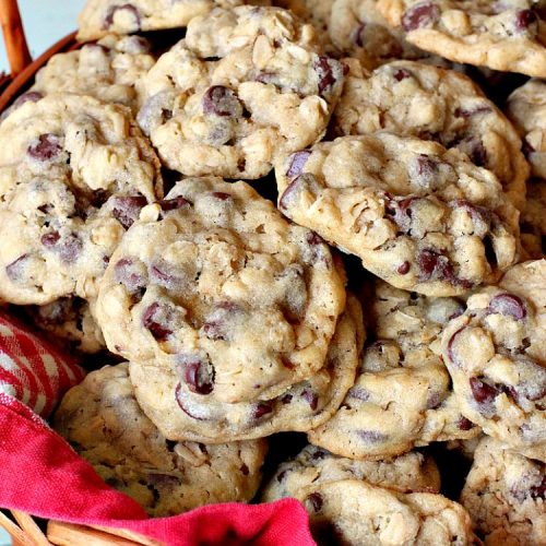 Chocolate Chip Oatmeal Cookies