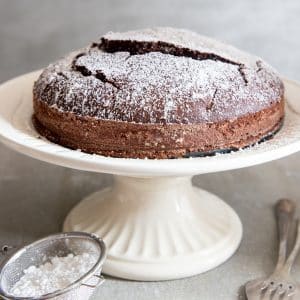 Simple Chocolate Water Cake