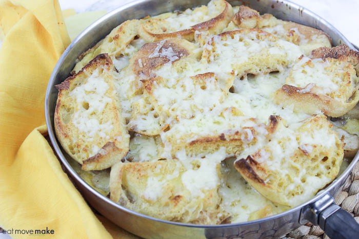 Sausage, Apple & Cheddar Breakfast Skillet