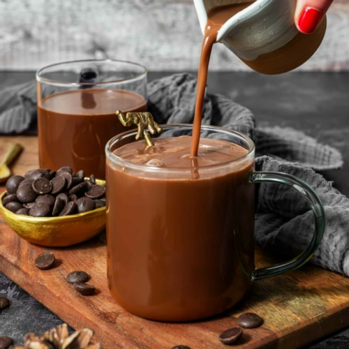 Hot Chocolate with Oat Milk (5-Minute Vegan Recipe)