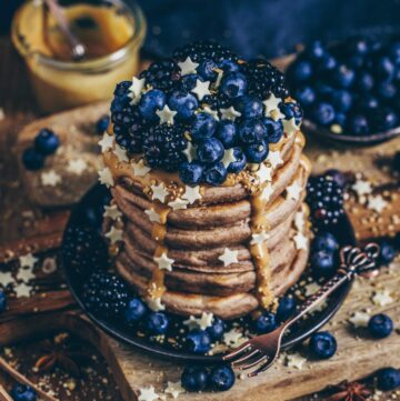 Fluffy Cinnamon Pancakes (vegan)