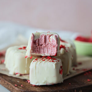 Vegan Strawberry Yogurt Bites