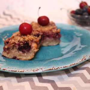 Mixed Berry Crumble Bars