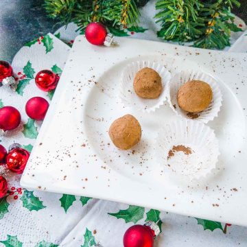 No Bake Biscoff Truffles