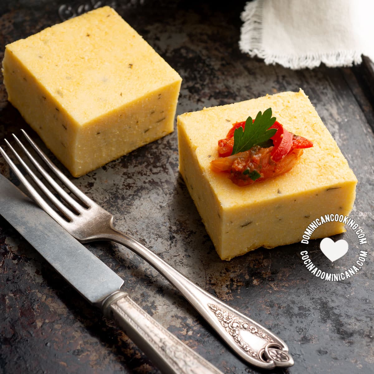 Arepa Salada Recipe (Dominican Savory Cornbread)