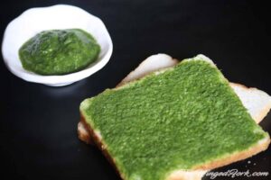 Mom’s Green Pista Chutney