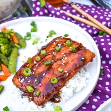 Sweet & Spicy Honey Sriracha Salmon