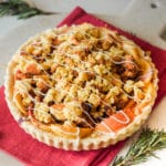 Apple Cinnamon Buns Pie