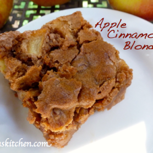 Secret Recipe Club – Apple Cinnamon Blondies