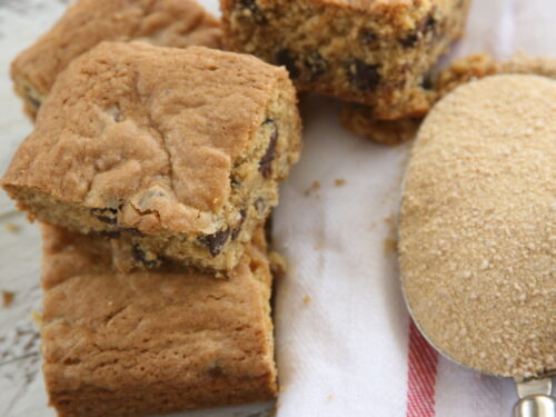 Maple-Pecan Blondie Bars