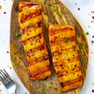Honey-Sriracha Grilled Salmon Recipe