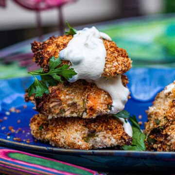 Crunchy Salmon Cakes
