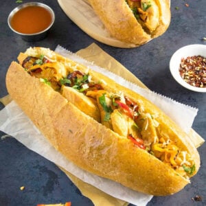 Spicy Grilled Chicken Sandwich Recipe with Smoked Gouda and Habanero Hot Sauce -
Recipe