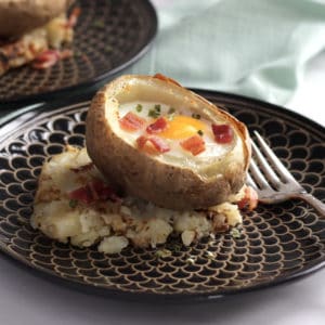 Baked Potato Eggs