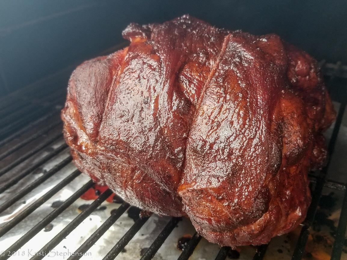 Traeger Smoked Pork Shoulder / Pork Butt