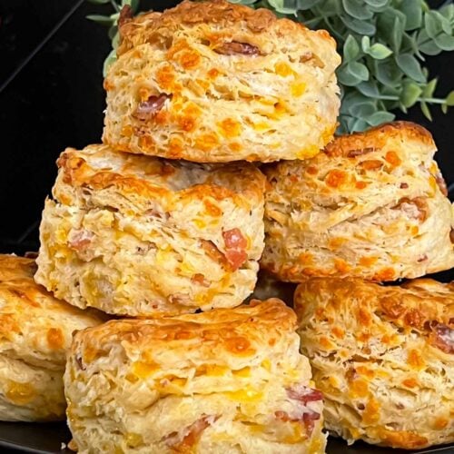 Bacon Cheddar Biscuits Recipe