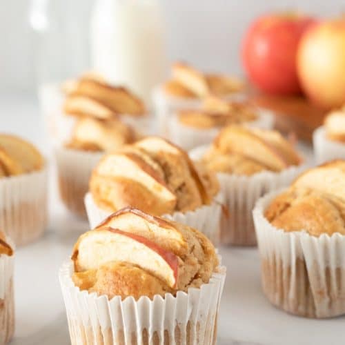 Apple cinnamon muffins
