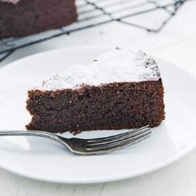 Torta Caprese Recipe (Chocolate Almond Flourless Cake)