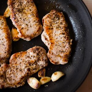 Garlic Roasted Pork Chops